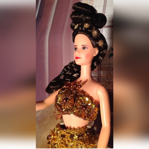 NEW OOAK FASHIONABLE BARBIE DOLL WITH GOWN JEWELRY AND STYLISH UPDO COLLECTABLES - Picture 13 of 13